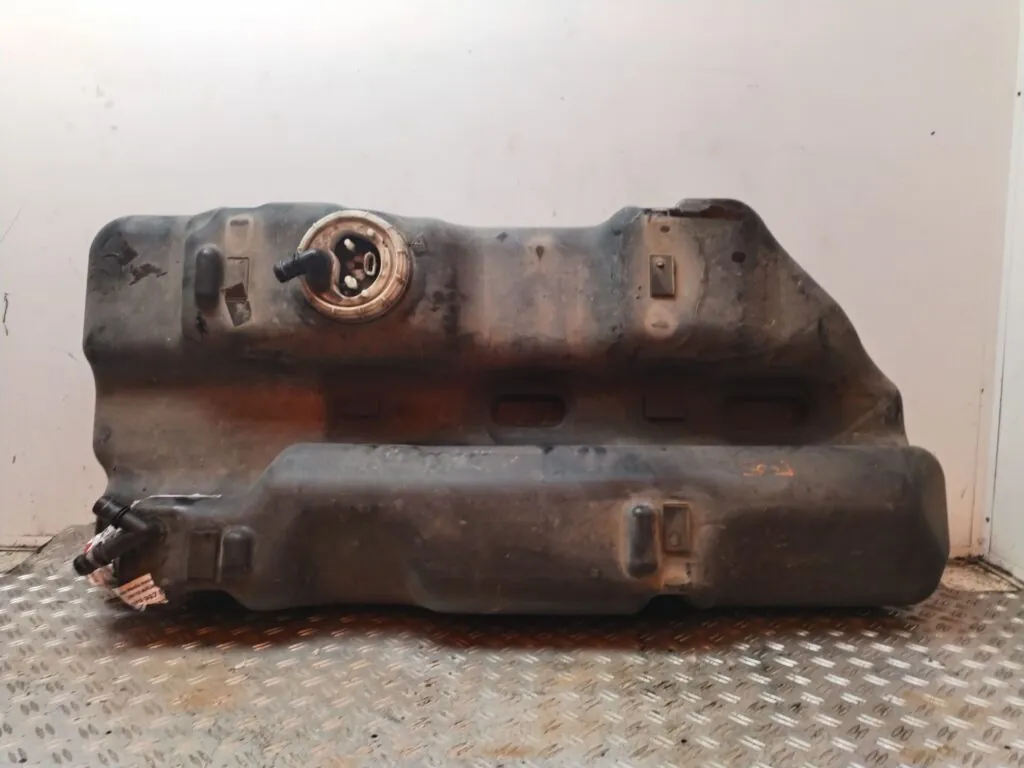 DEPOSITO COMBUSTIBLE 130726