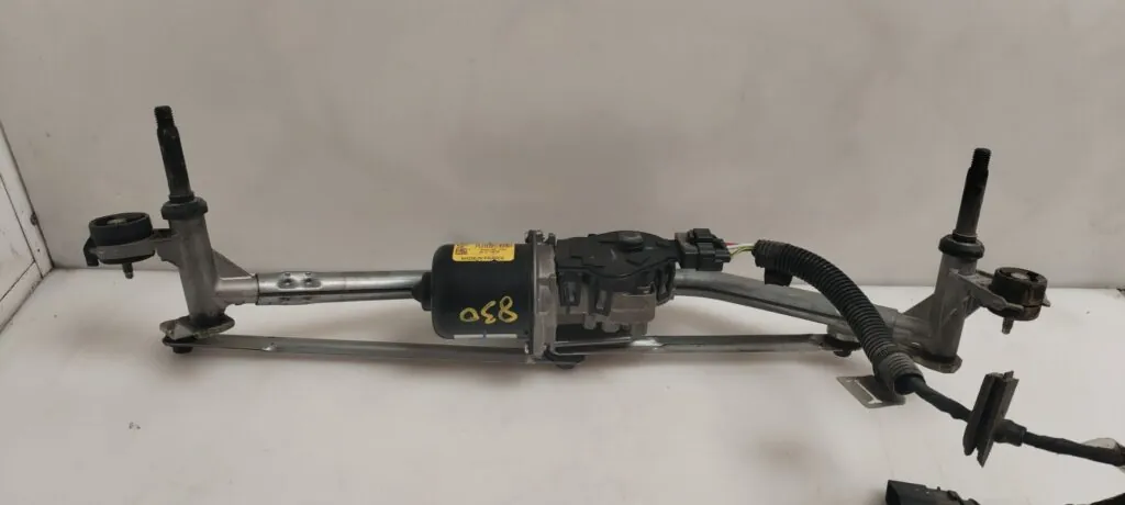 MOTOR LIMPIA DELANTERO 124890