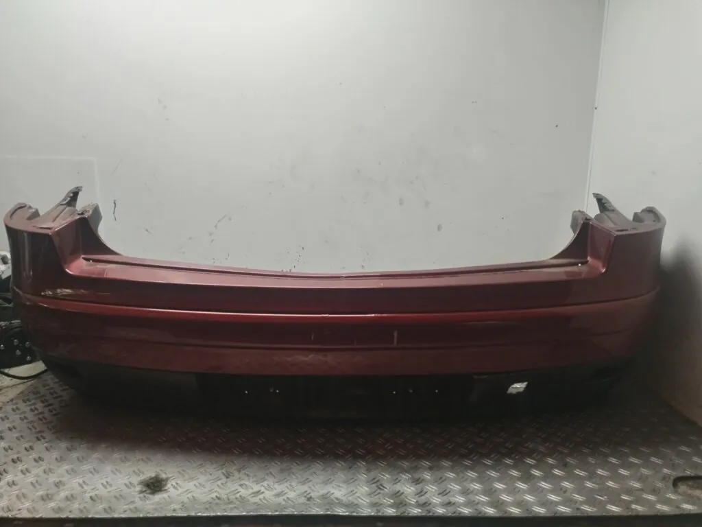 PARAGOLPES TRASERO 130809