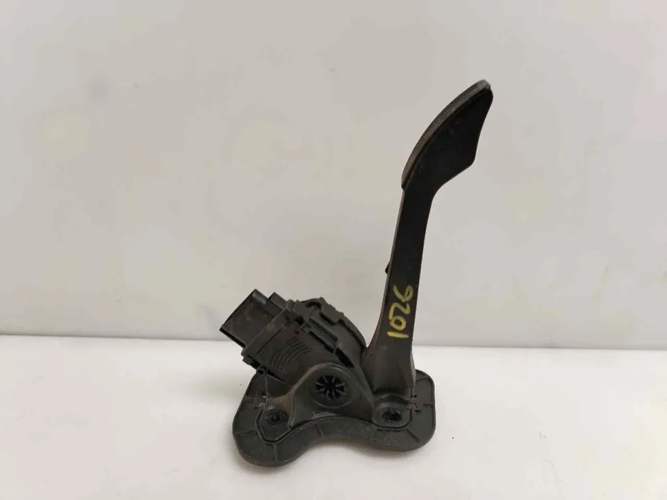 PEDAL ACELERADOR 124388