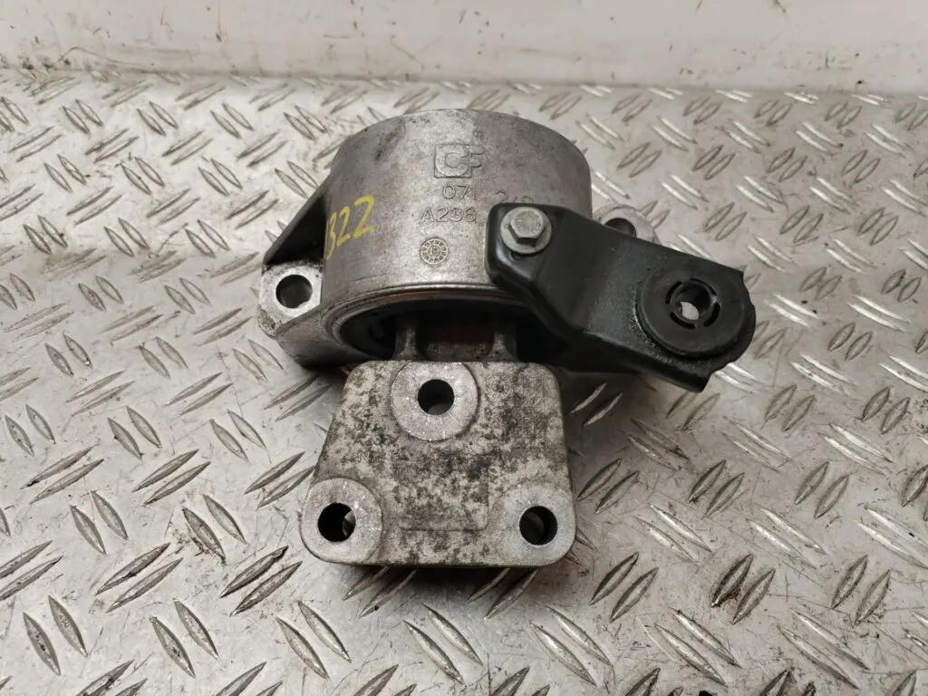 SOPORTE MOTOR 130976
