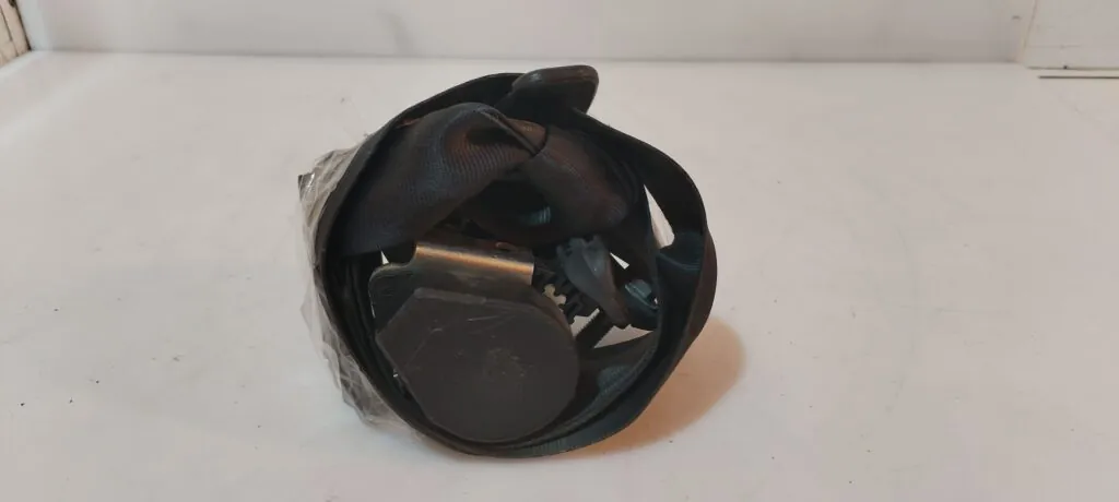 CINTURON SEGURIDAD TRASERO IZQUIERDO 125055