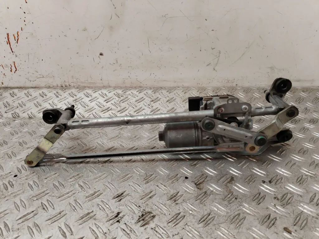 MOTOR LIMPIA DELANTERO 131038