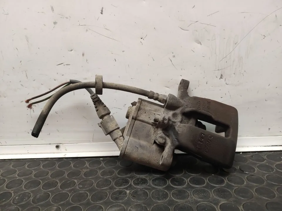 PINZA DE FRENO TRASERA IZQUIERDA 108671