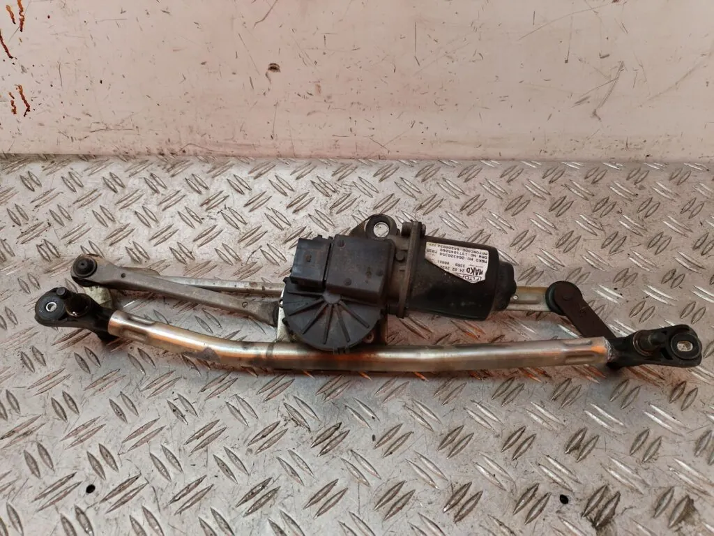 MOTOR LIMPIA DELANTERO 130952