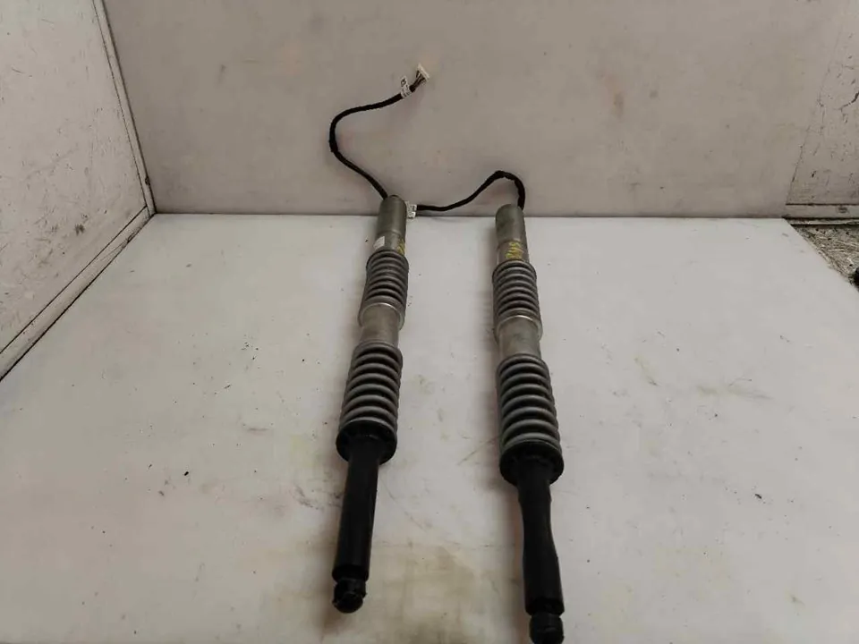 AMORTIGUADORES MALETERO / PORTON 121835
